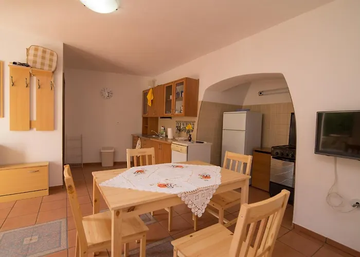 In 33607 Apartman Veli Lošinj
