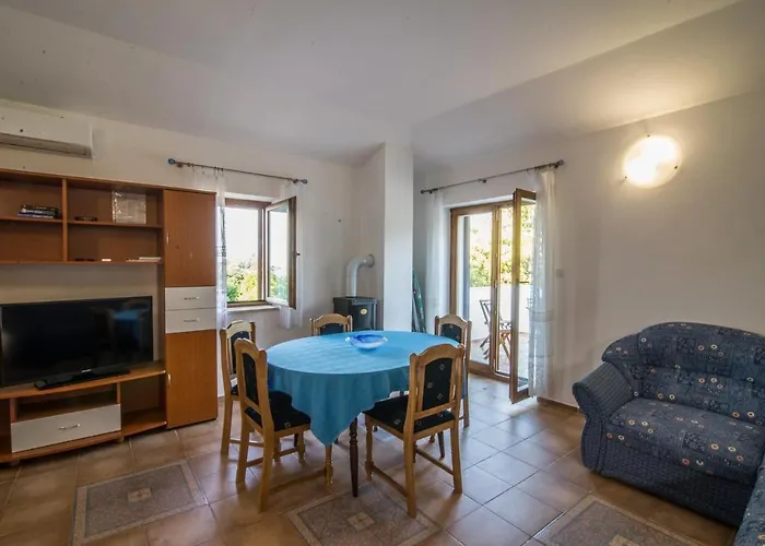 Apartman In 33607 *