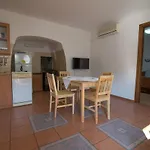 Apartament In 33607 *