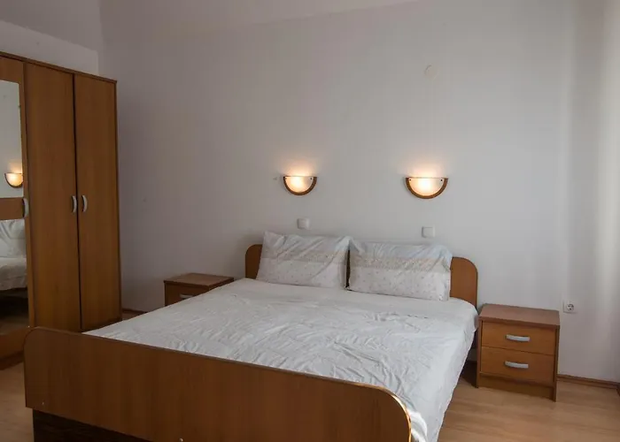 In 33607 Lägenhet Veli Lošinj